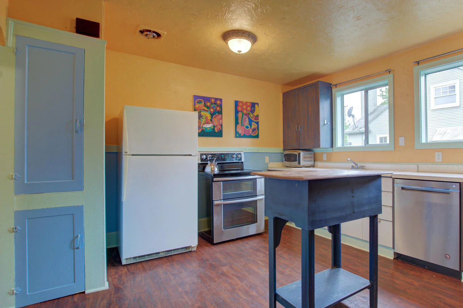 2127 NE Ainsworth St Portland-large-041-030-2127 Northeast Ainsworth-1500x1000-72dpi.jpg
