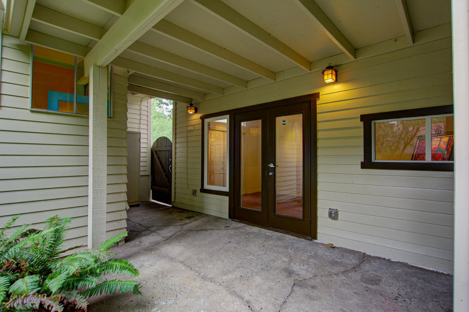 2127 NE Ainsworth St Portland-large-061-046-2127 Northeast Ainsworth-1500x999-72dpi.jpg