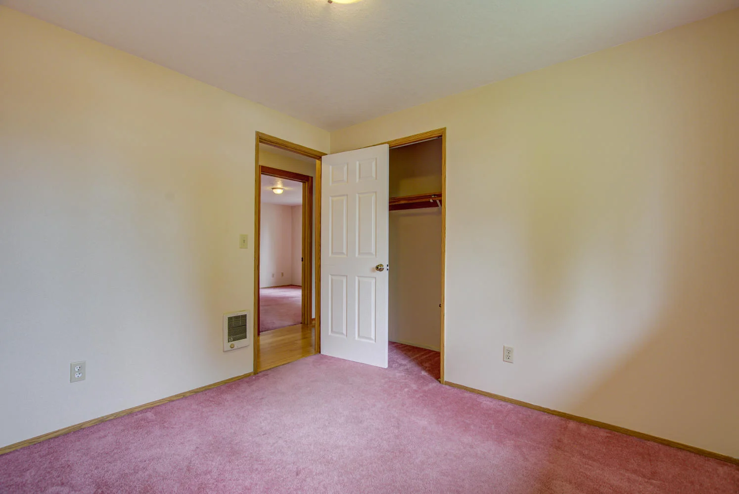 183 NE 4th Ave Canby OR 97013-large-025-018-183 Northeast 4th Avenue19-1494x1000-72dpi.jpg