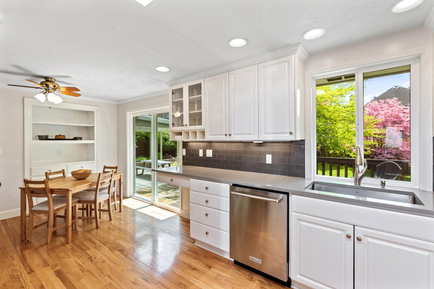 7730 SW Mapleleaf St Portland-large-018-017-7730 SW Mapleleaf Street-1500x1000-72dpi.jpg