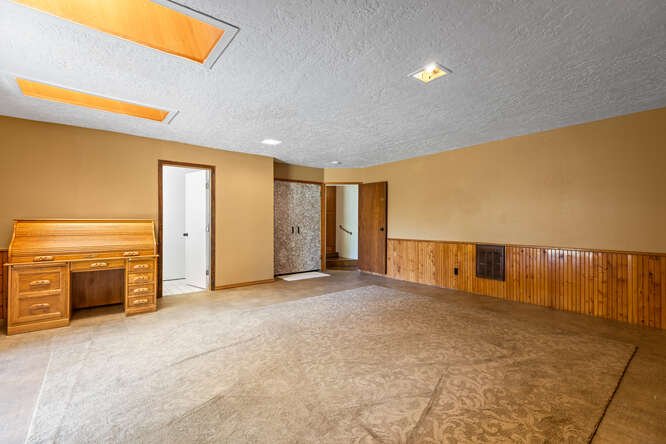 922 N Maple Ln Canby OR 97013-small-040-039-922 N Maple Lane Canby OR40-666x445-72dpi.jpg