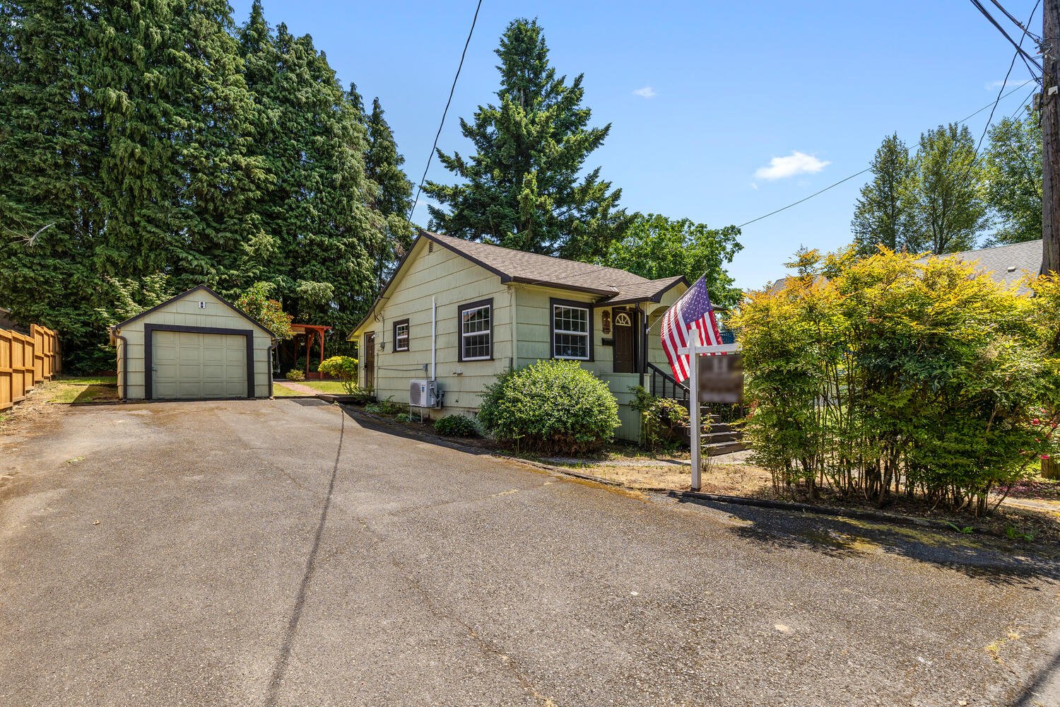 1410 Polk St Oregon City OR-large-003-008-1410 Polk St Oregon City OR25-1500x1000-72dpi.jpg