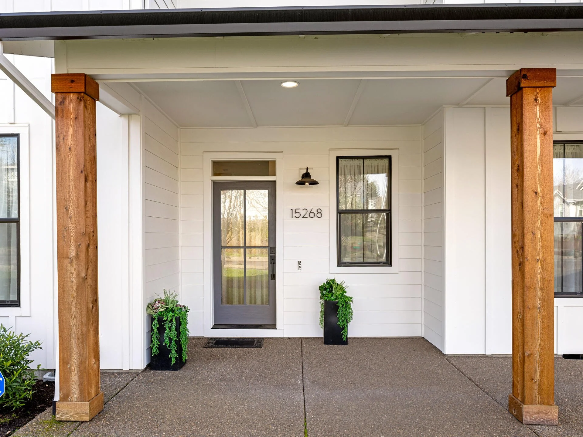 15268 S Holcomb Blvd Oregon City OR 97045 USA-010-027-15268 Holcomb Blvd Oregon City OR8-MLS_Size.jpg