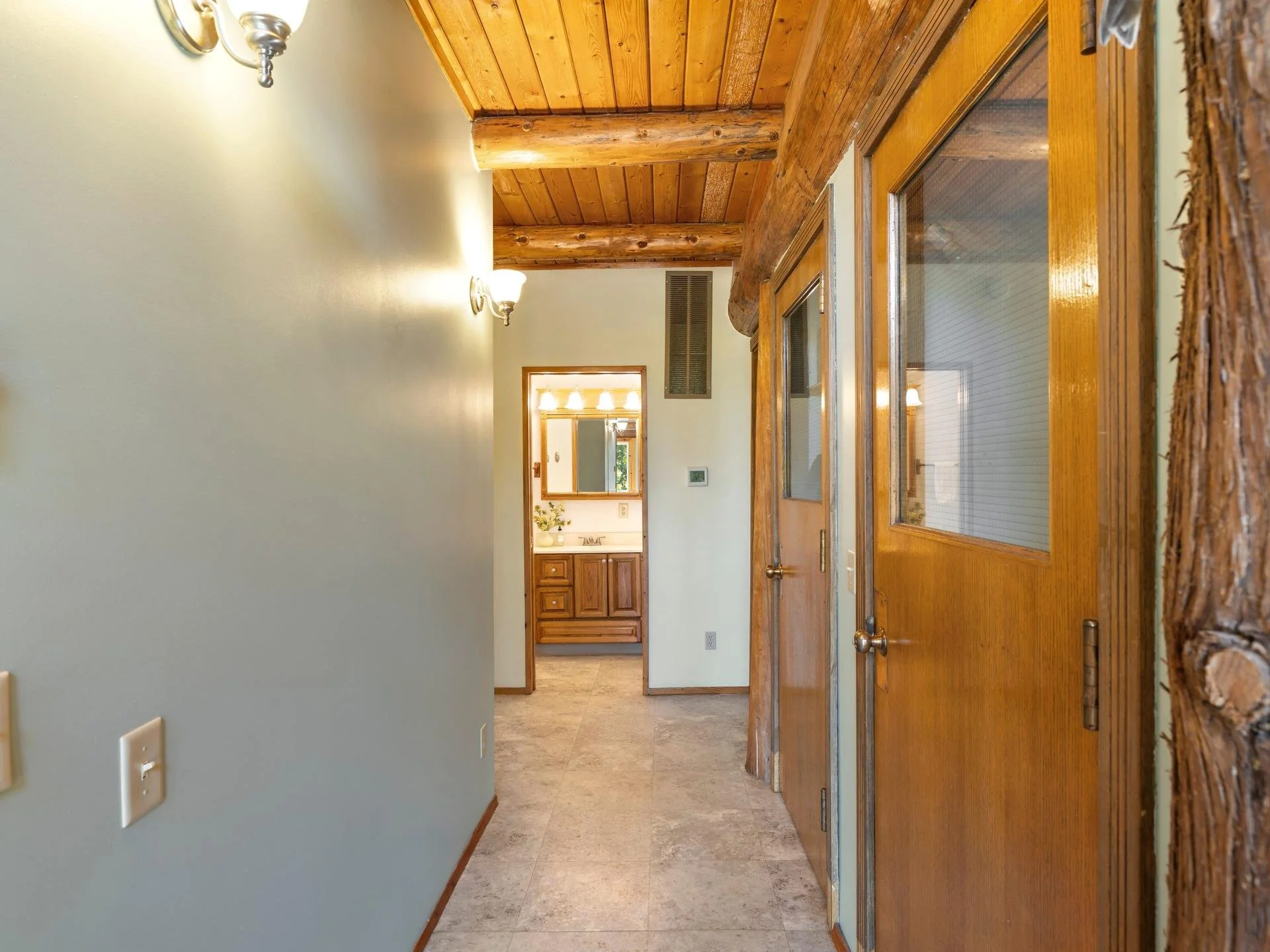 033-084-38342 S Sawtell Rd-1920x1440.jpg