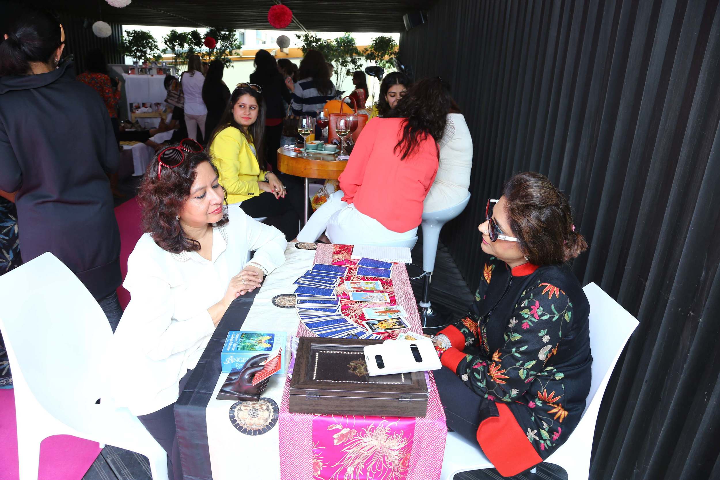 DLF Emporio - Women's Day - Tarot card sessions.jpg