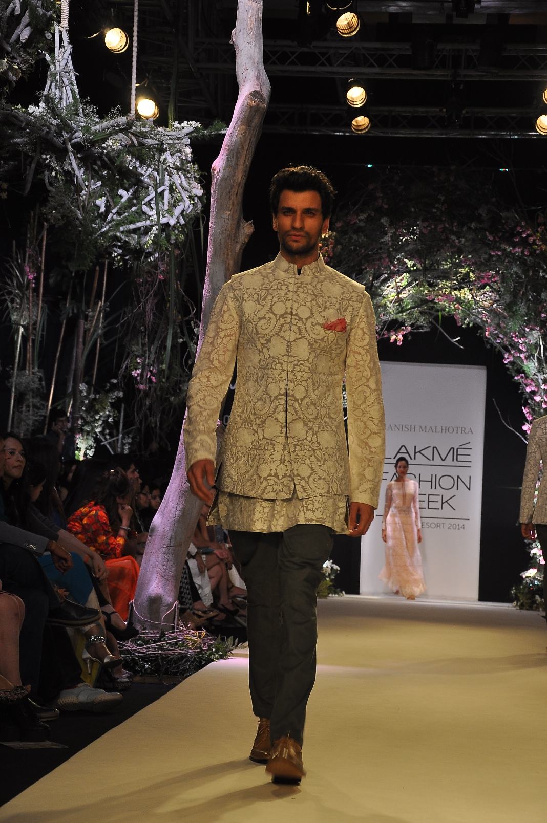 manish-malhotra-lfw-sr14-12.jpg