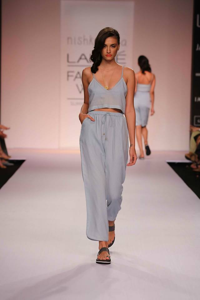 lfw-sr14-nishika-lulla-05.jpg