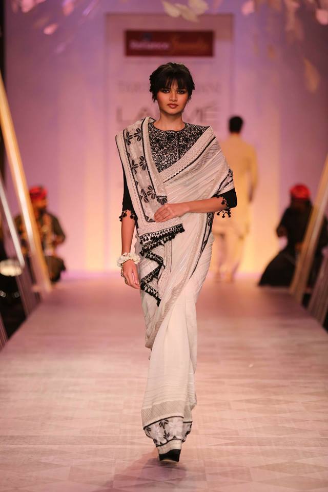 lfw-sr14-tarun-tahiliani-05.jpg