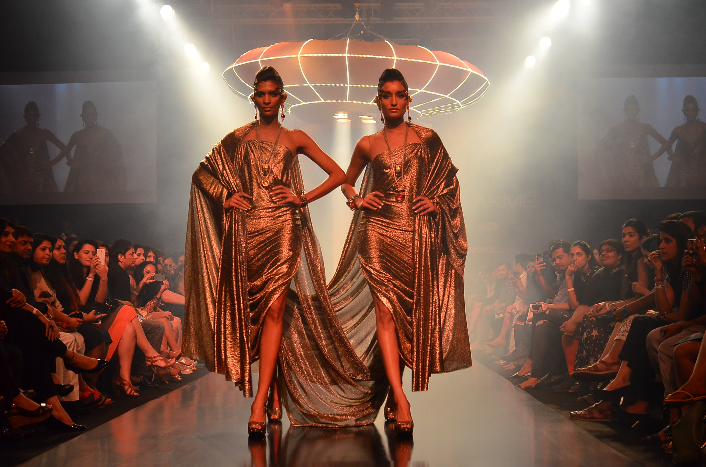 lfw-sr-14-gaurav-gupta-17.jpg