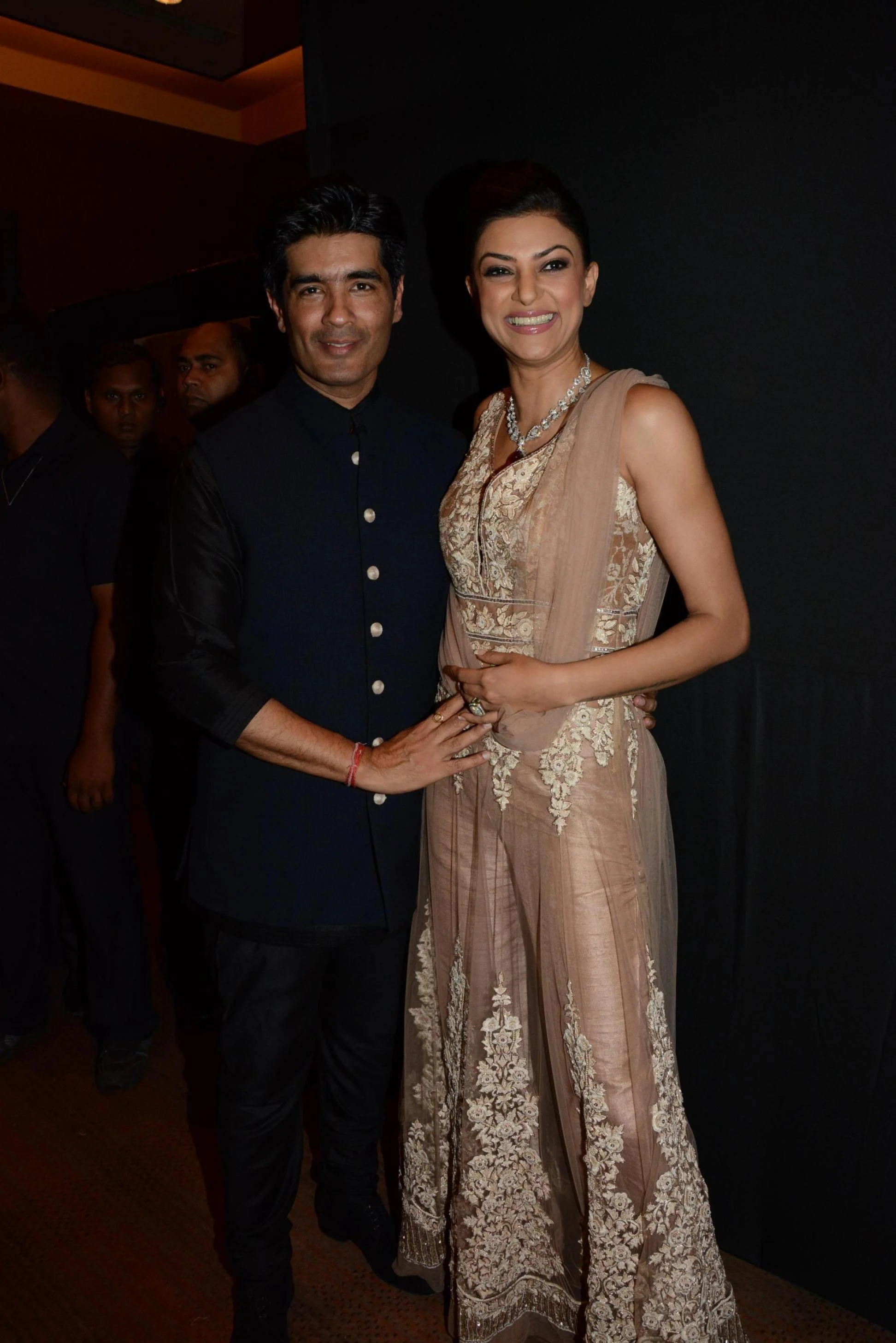 manish-malhotra-men-mijwan-13.jpg