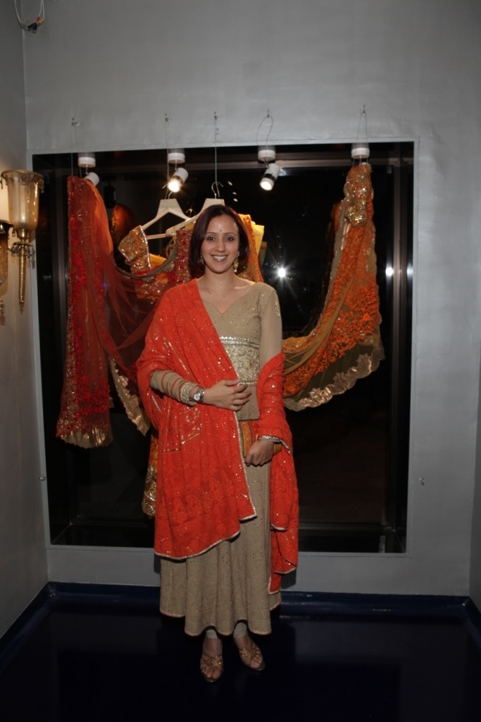 Mayyur-Girotra-store-opening-08.jpg