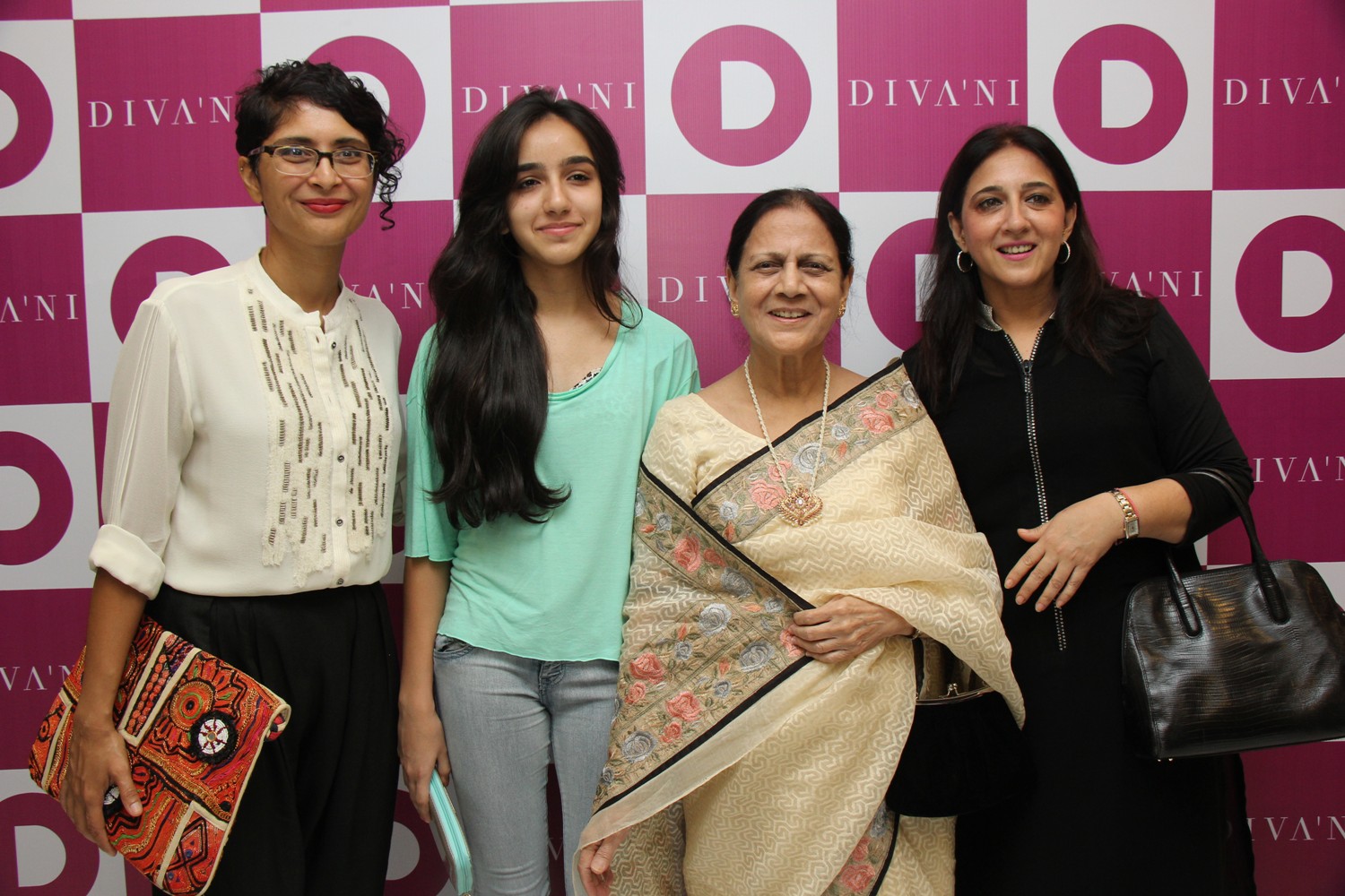 Kiran Rao with Zeenat Hussain at DIVA'NI store launch