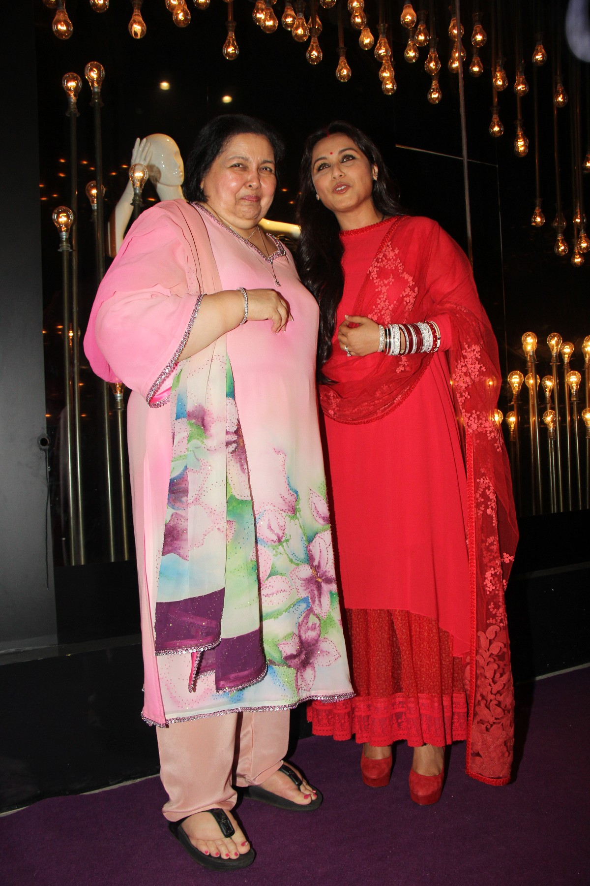 Ms Pamela Chopra with Rani Mukerji at DIVA'NI store launch