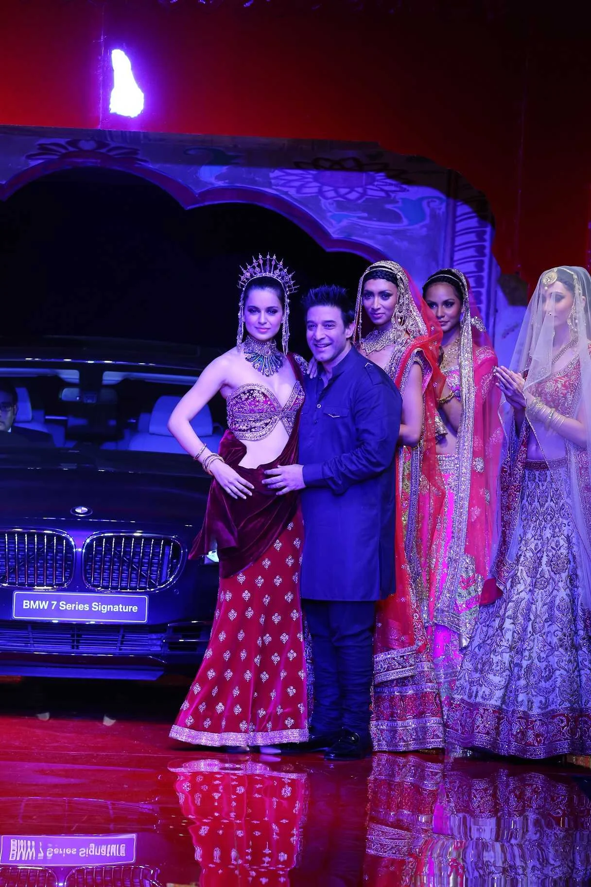 Suneet Verma with Kanagna Ranaut at BMW IBFW 2014 in association with AZVA at DLF Emporio.jpg