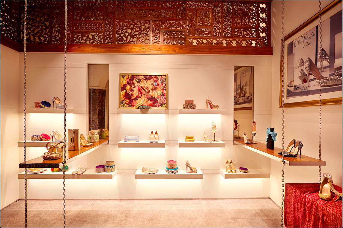 christian-louboutin-wedding-suite-mumbai-016.jpg