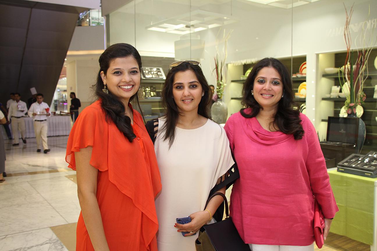 Manjri Agarwal, Shraddha Murarka & Abhilasha Sethia