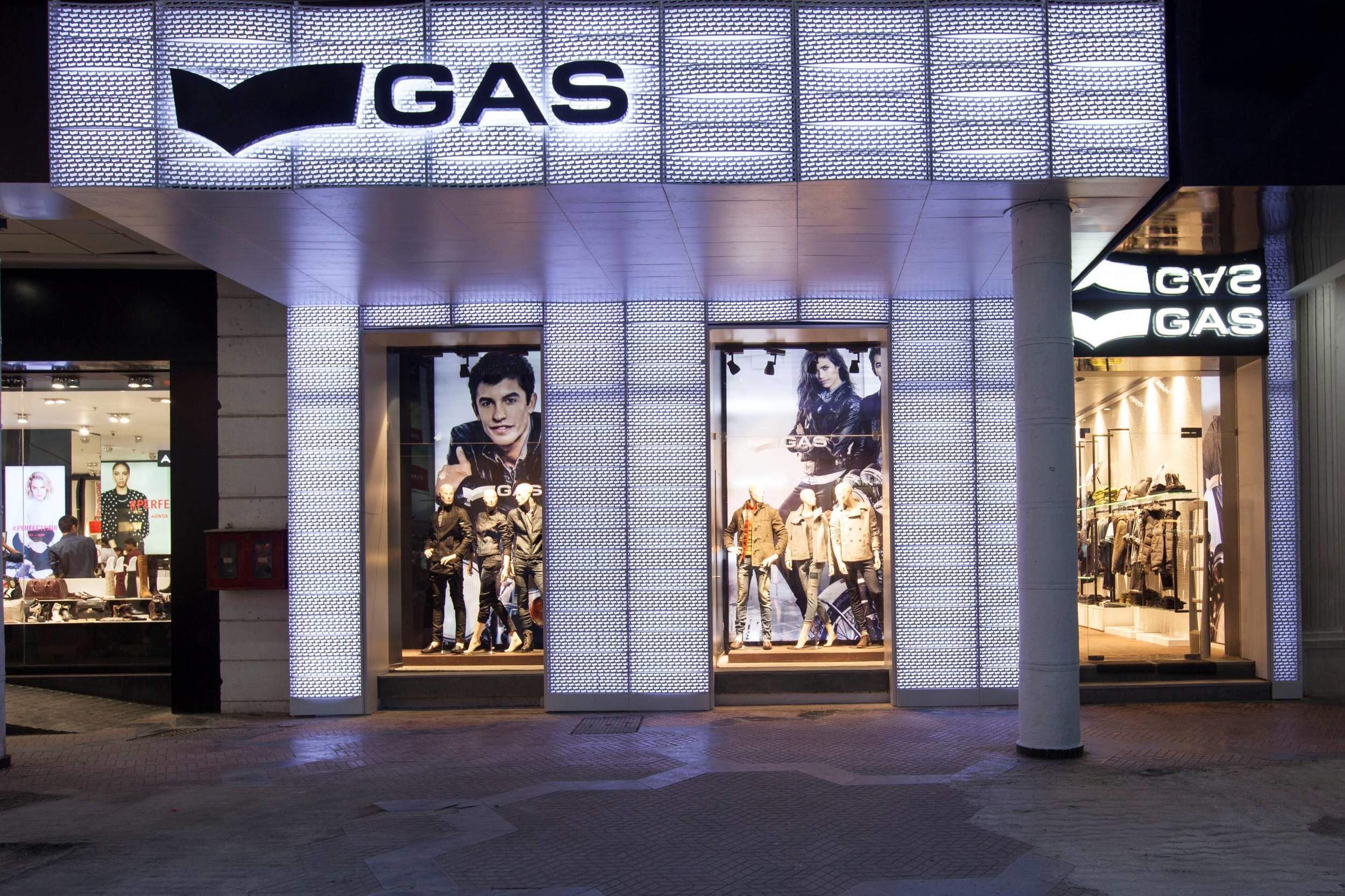 gas jeans store near me