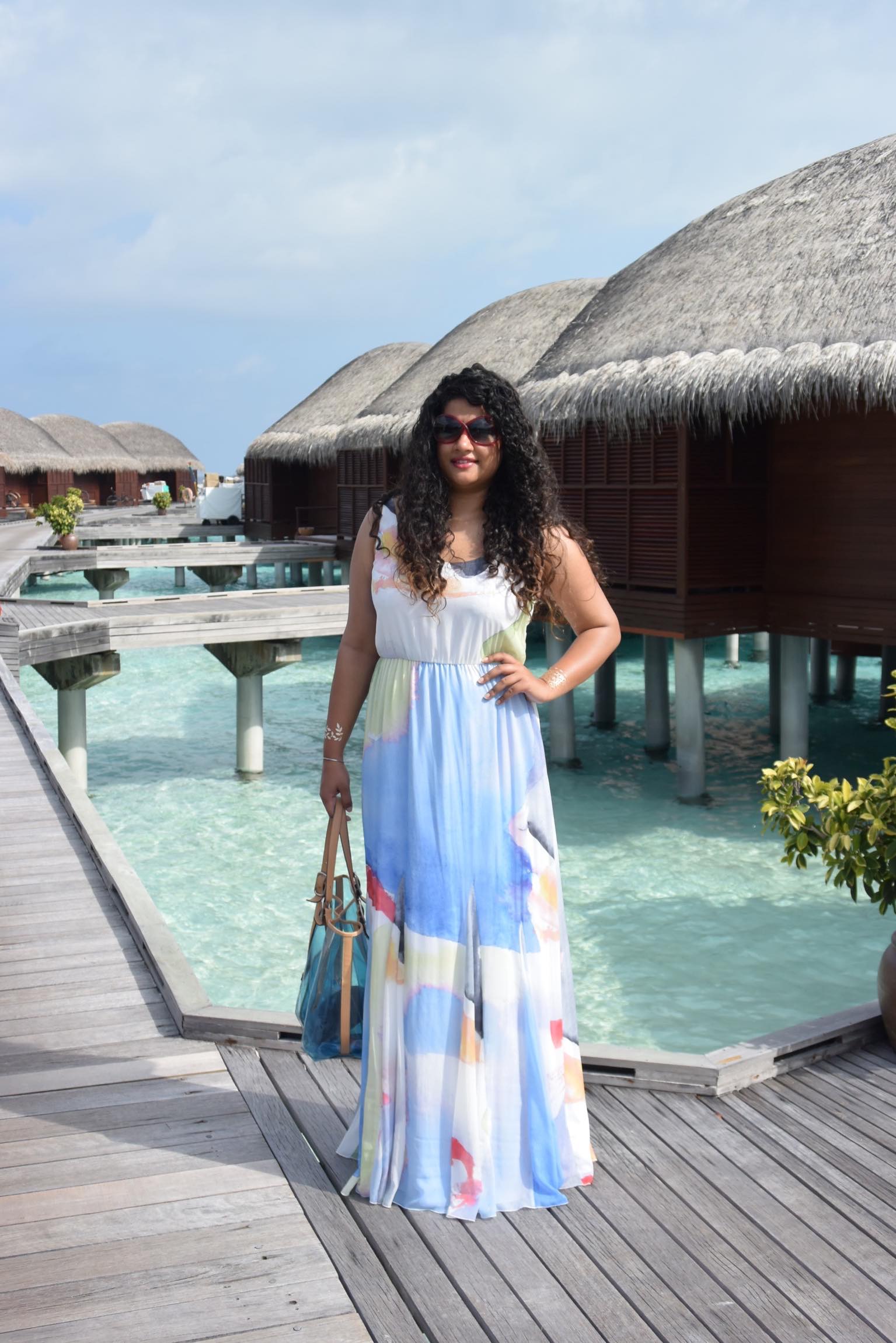 Dress: Alice+Olivia, Bag: Tod's, Sunglasses: Tom Ford, Metallic Tattoos: Lulu Dk from Koovs.com