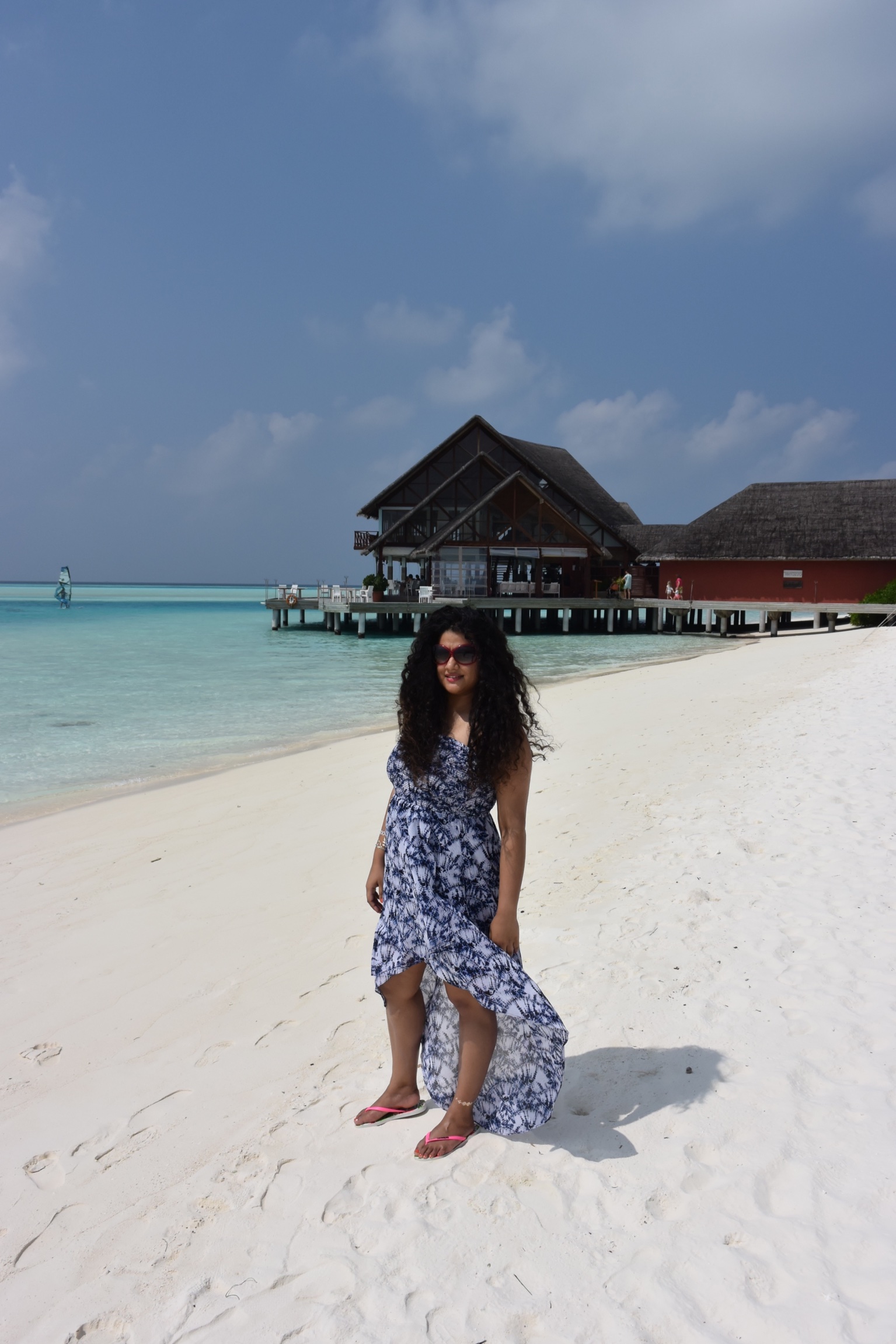 Dress: Michael Michael Kors, Sunglasses: Tom For, Metallic Tattoos: Lulu Dk from Koovs.com, Flip-Flops: Havaianas