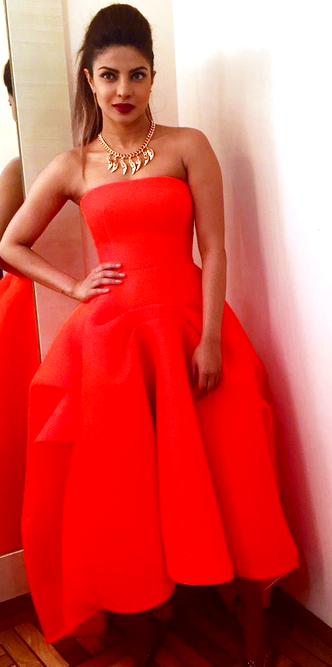 star-guild-awards-2015-priyanka-chopra-2.png