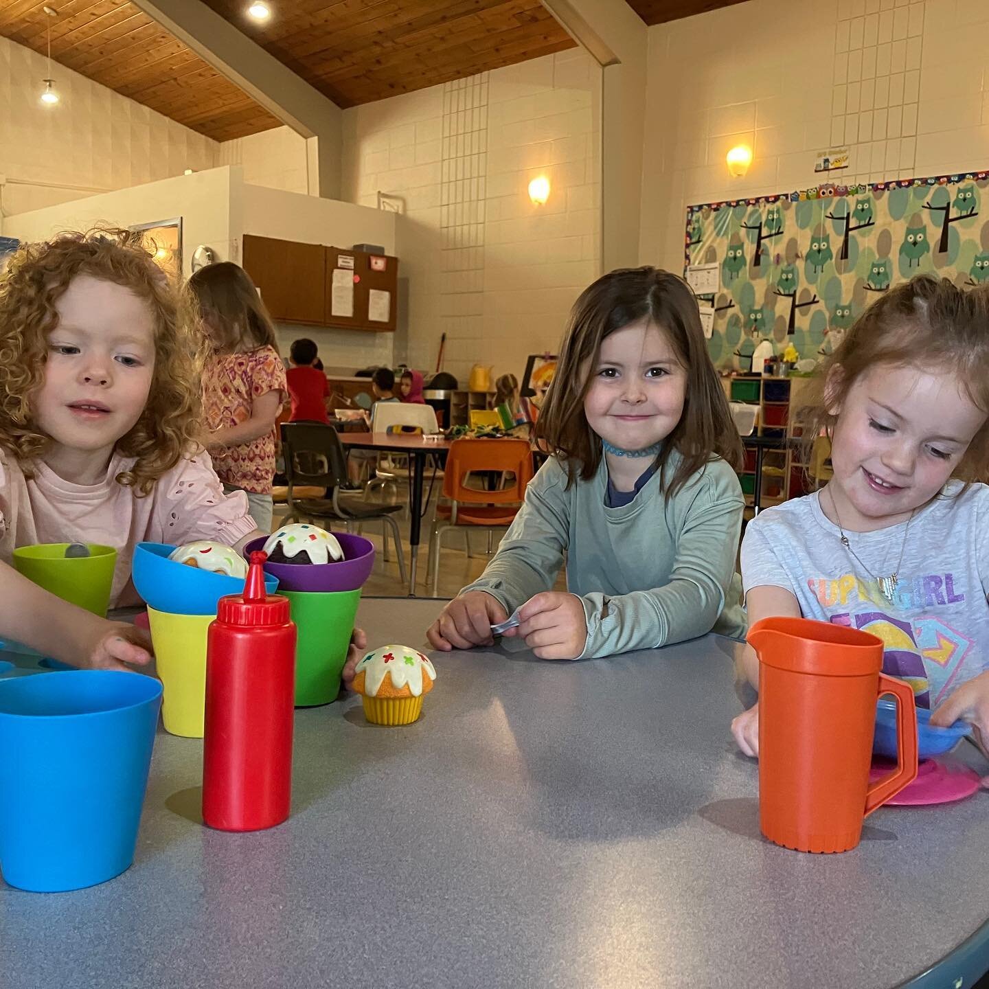 Centre time fun at Hope Lutheran Pre-Kindergarten! 
*
*
*
*
*
*
*
#prekindergarten #preschool #preschoolplay #preschoolfun #prek #prekactivities #calgarychild #calgarychildcare #calgarypreschool #learningthroughplay #finemotorskills #centretime