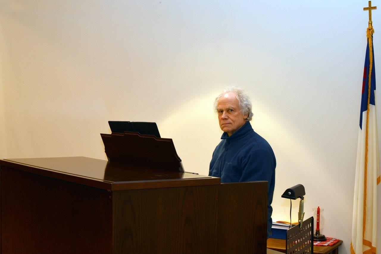02)Gerald Wolfe.jpg