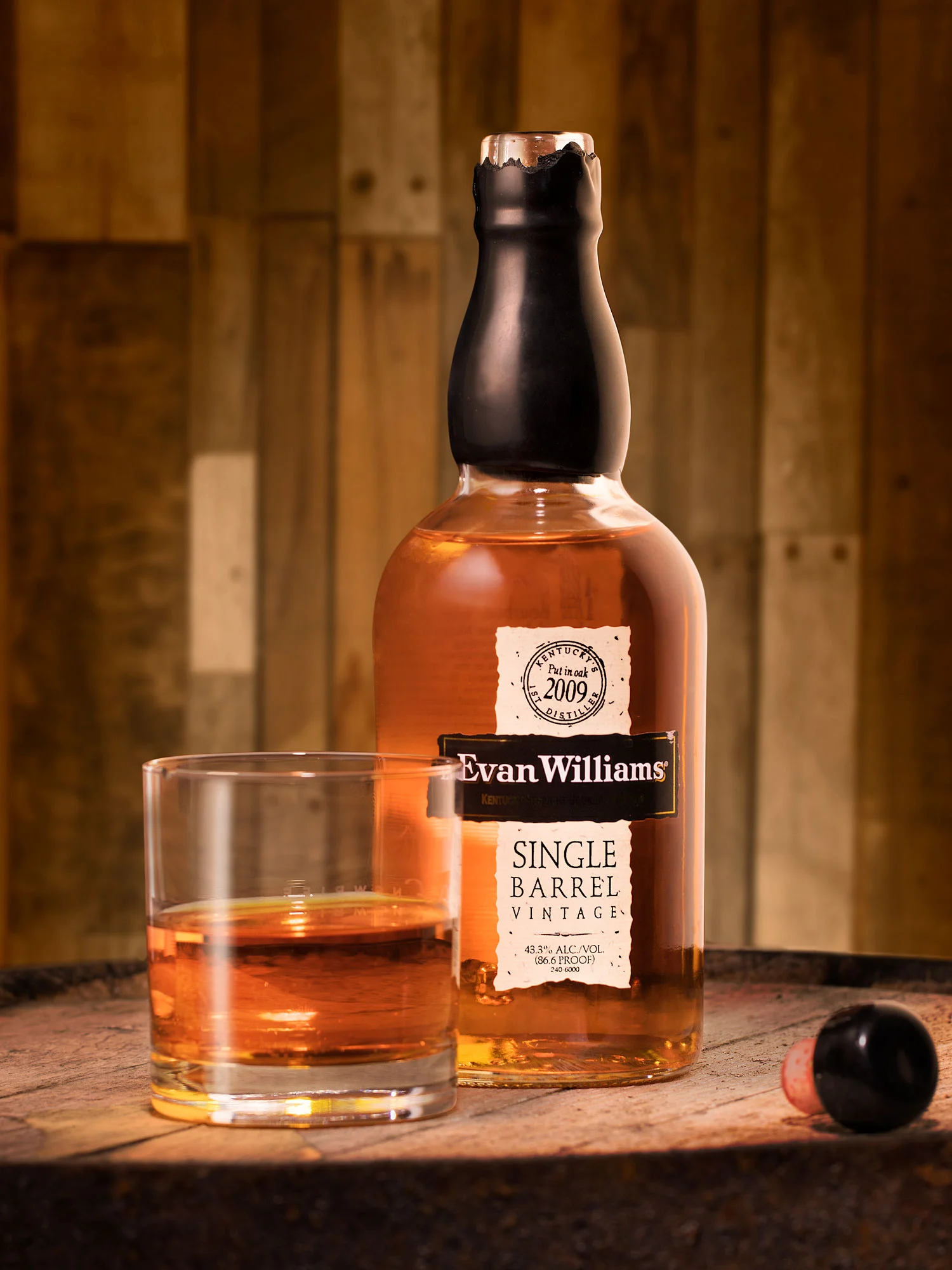 DiCola_ExpandedStudio_bottle_web.jpg