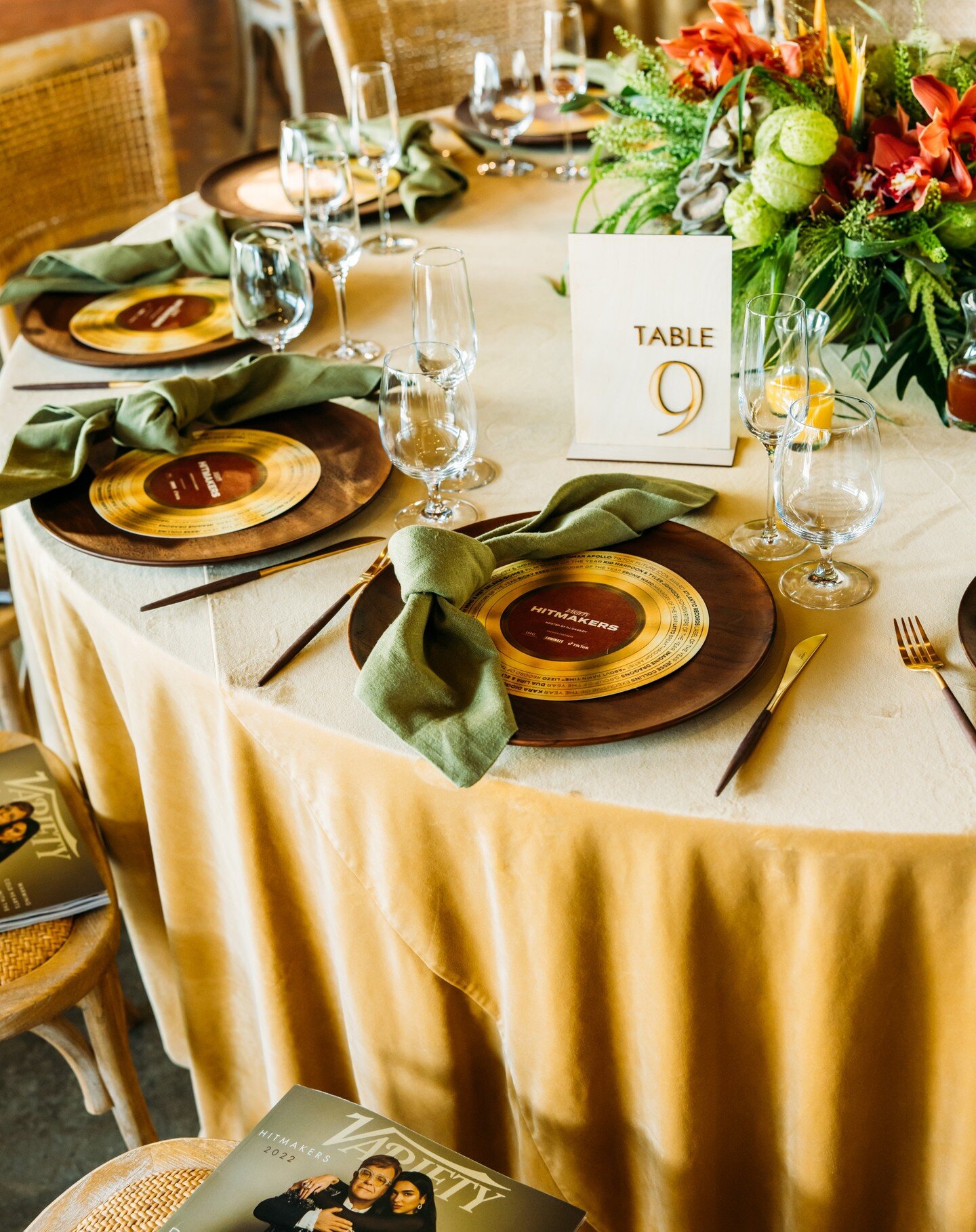 12.3.22 - Ending the year on a high note🎵and saving the best for last, the @variety invitation-only Hitmakers Brunch was held at @citymarketsocialhouse in Los Angeles, drawing a who&rsquo;s-who of the music industry including @dualipa, @selenagomez,