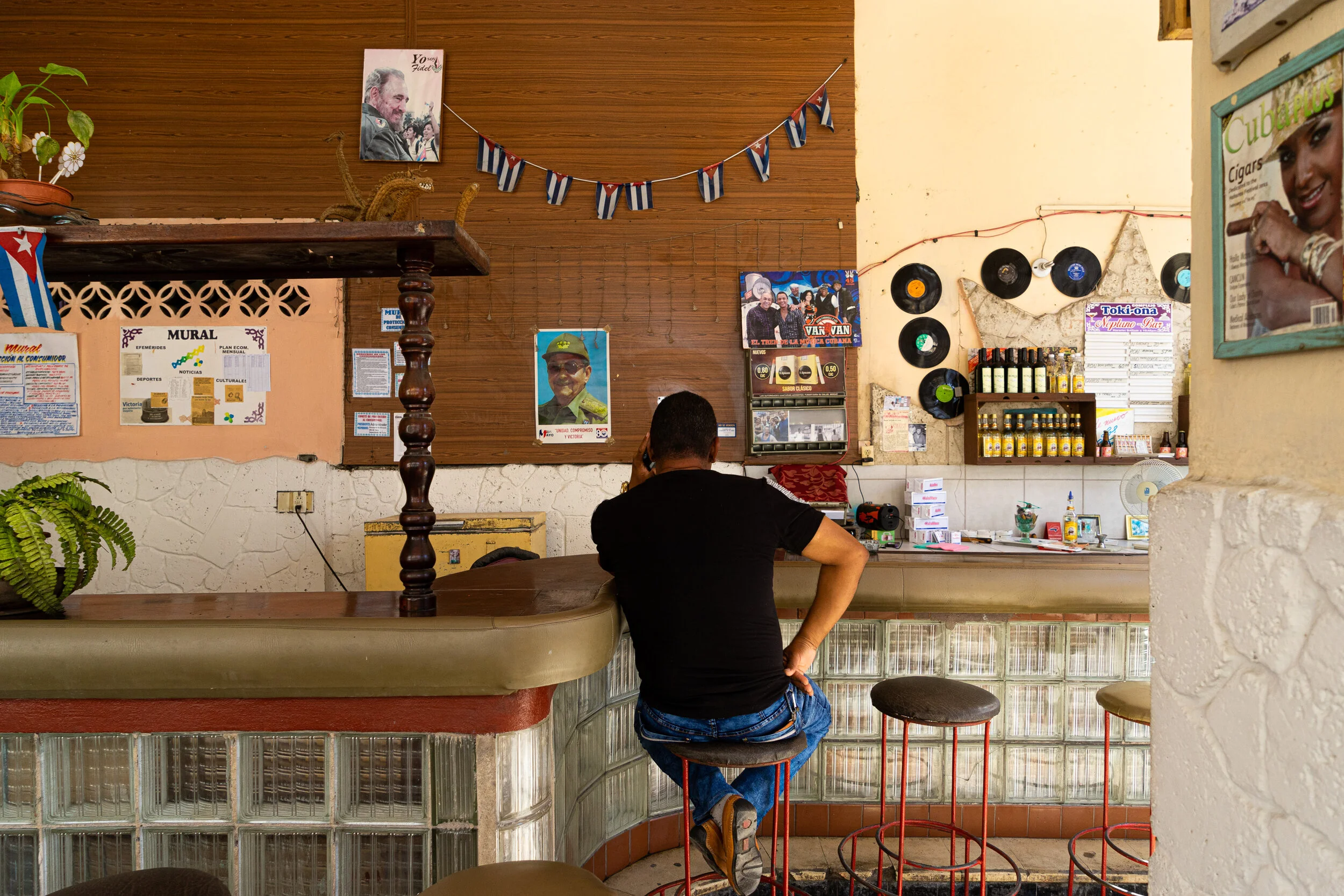 Fidel, Raul and Cigars