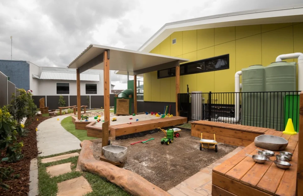 Connect the sand and the mud kitchen, storage boxes