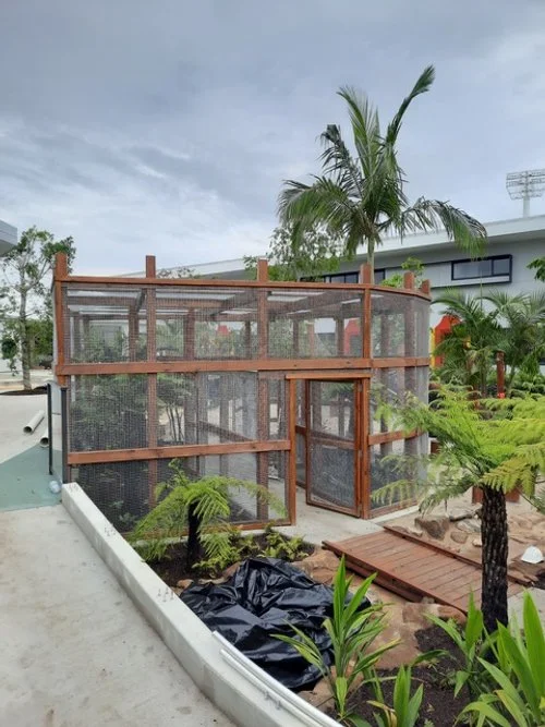 Beautiful Avery Enclosure, Suns Carrara