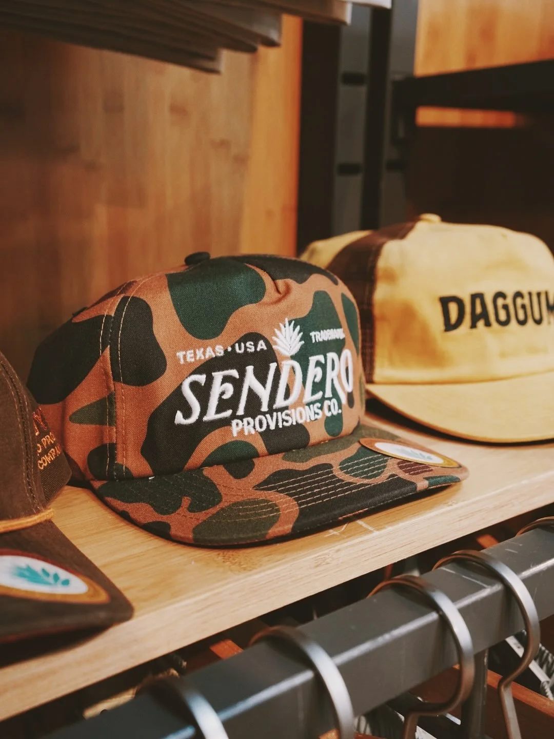 If you like Howler Brothers, you’ll definitely like our new gear from Sendero Provisions π€πΌ