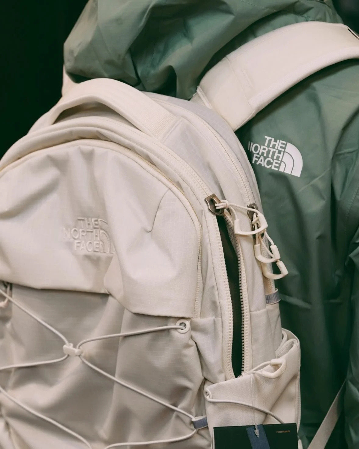 Get locked and loaded for any weather this fall while you’re strolling around campus! @thenorthface rain shells keep you protected