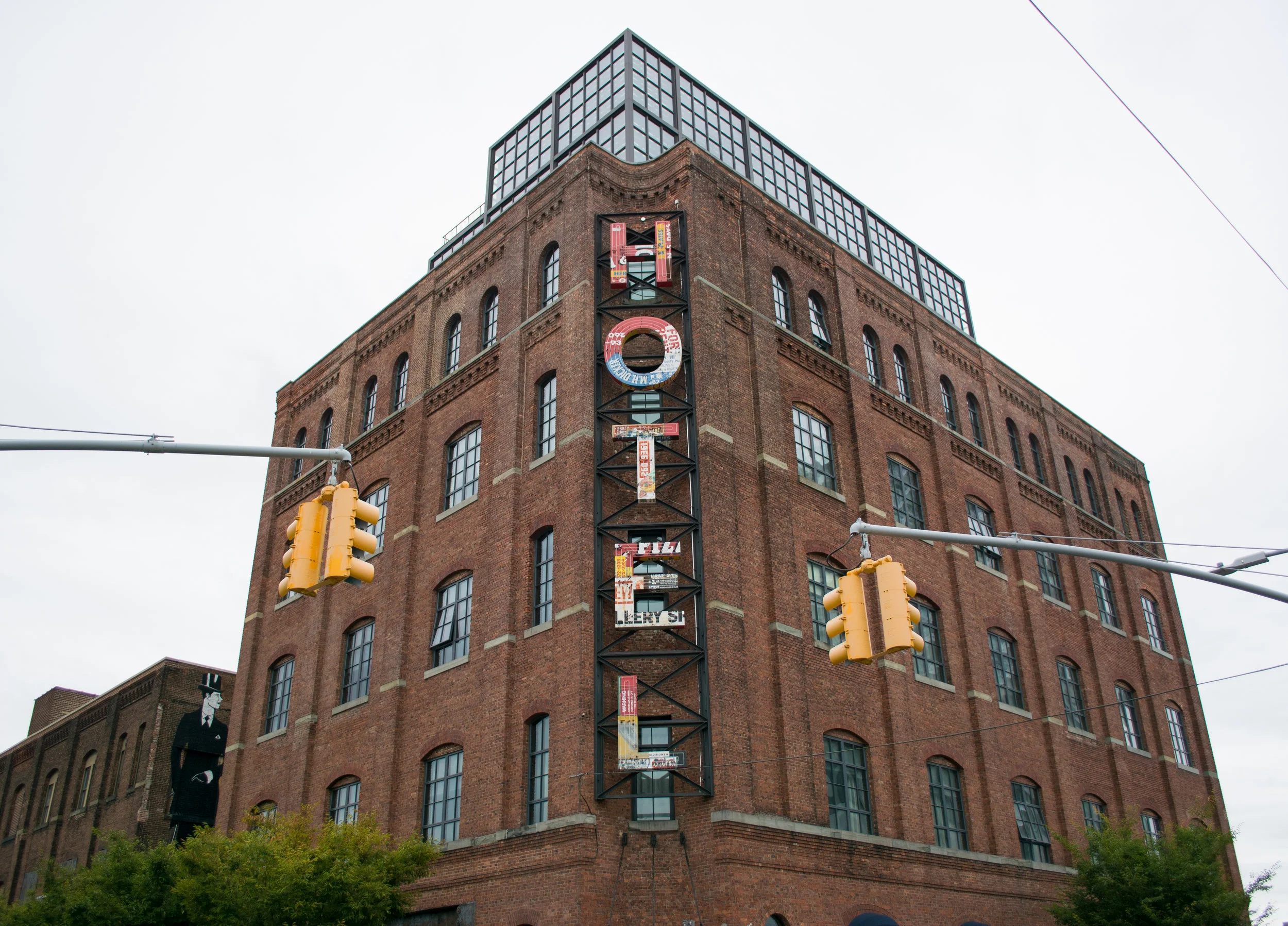 agnès b. | The Modern Otter