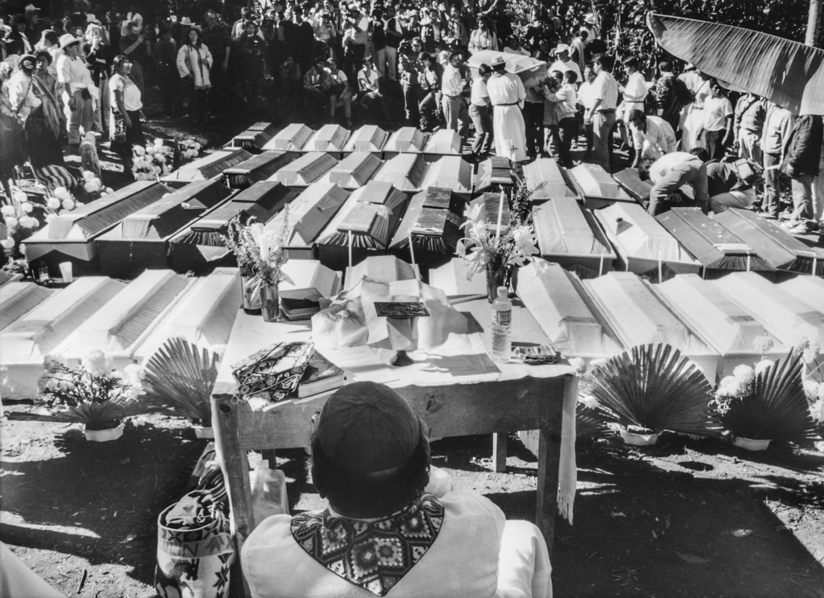 Los Funerales de Acteal / Funeral for the Acteal Victims