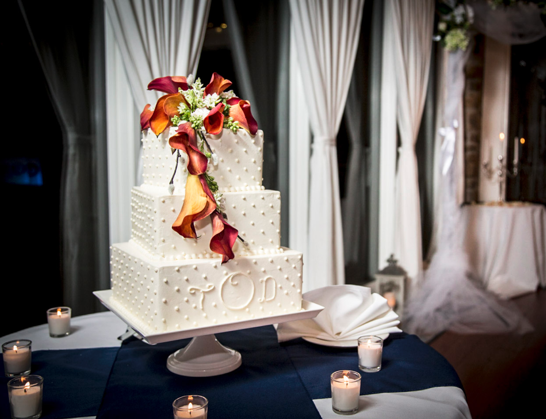 Sweet Dreams Cake Company - By Megan Odle