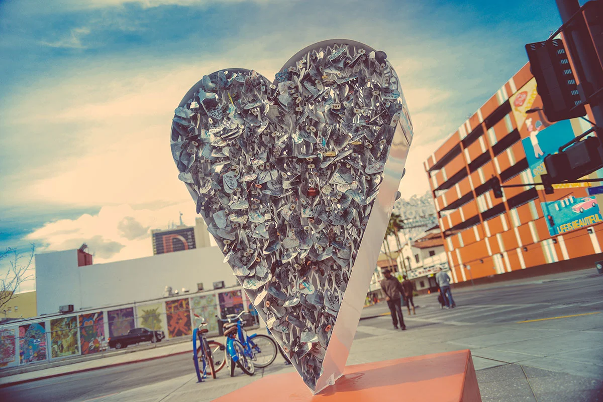 Heart-Statue.jpg