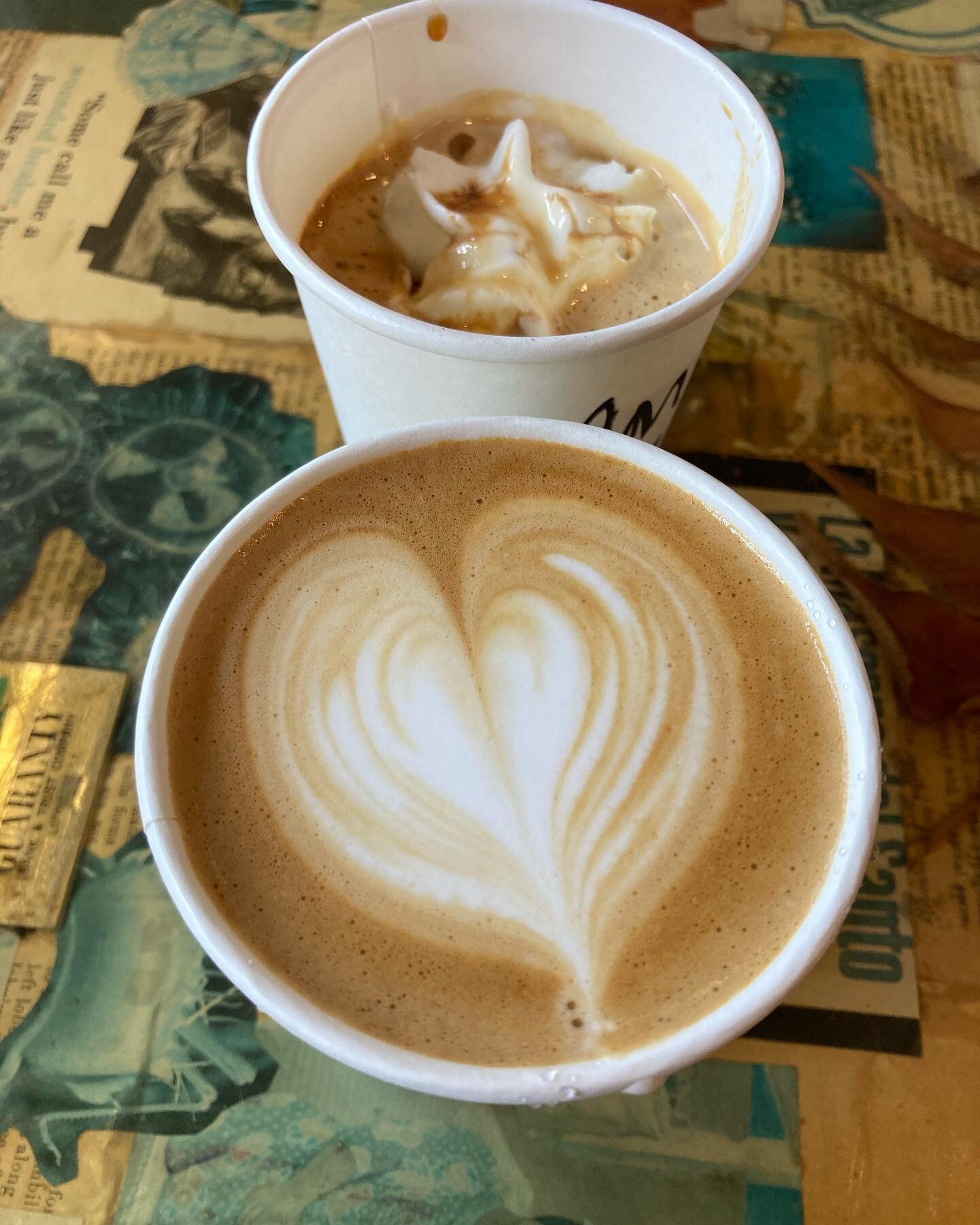 Espresso con panna and a flat white for this lazy vacation morning. Thanks @modcoffeehouse !