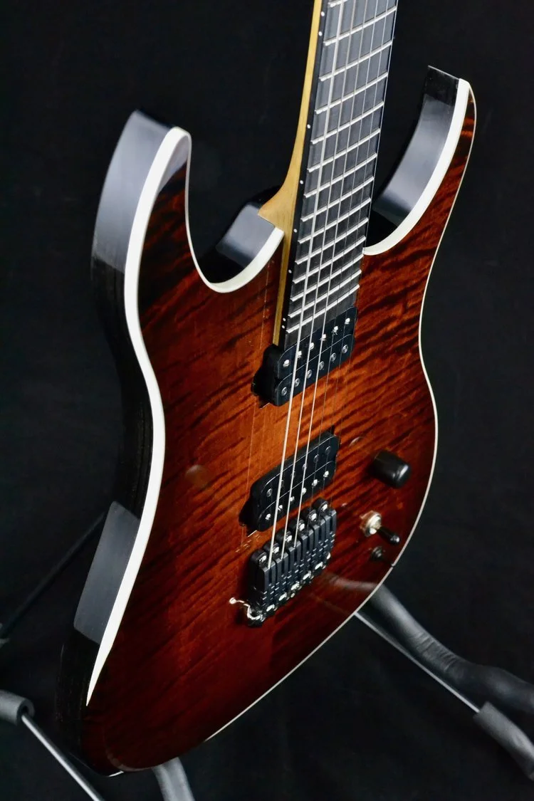 Pragmatisttulsacustomguitarmultiscale — Liggett Guitars