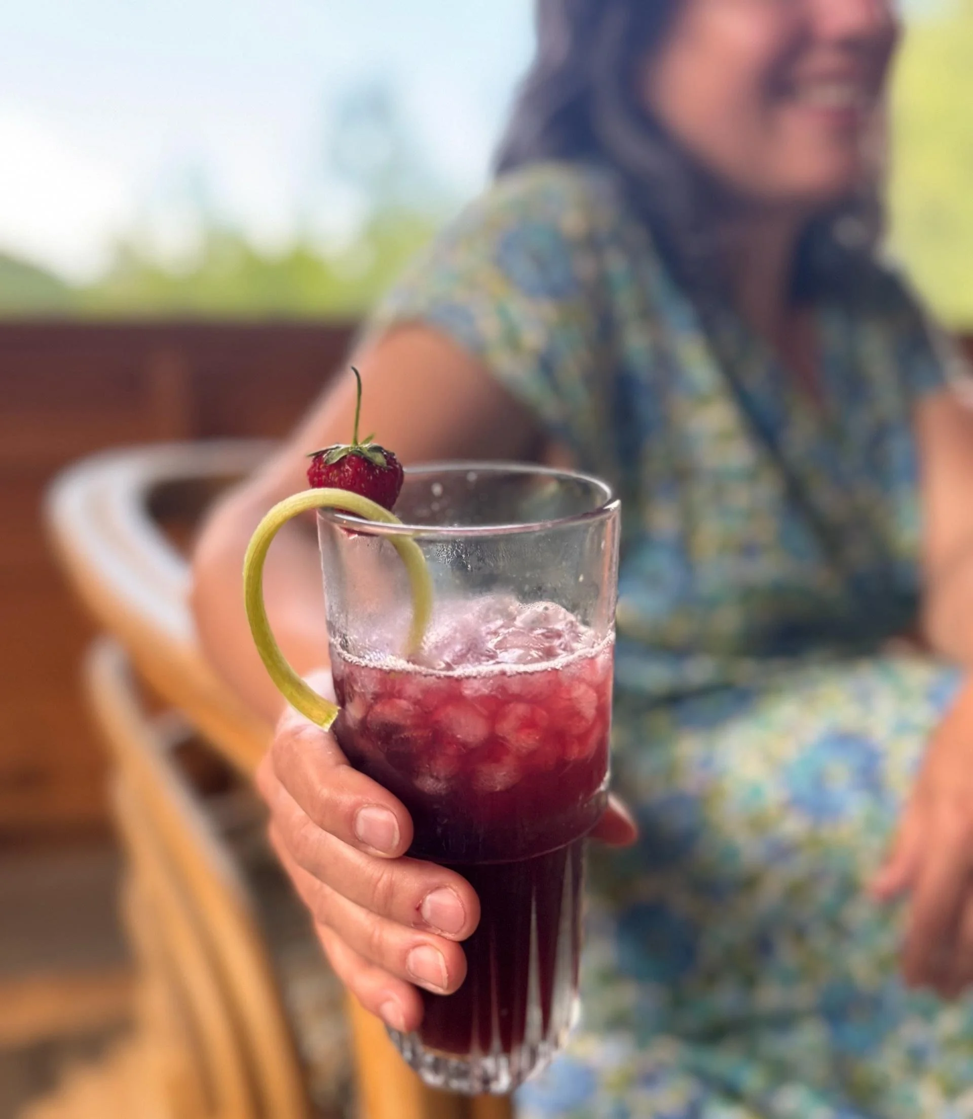 elisedrink.jpg