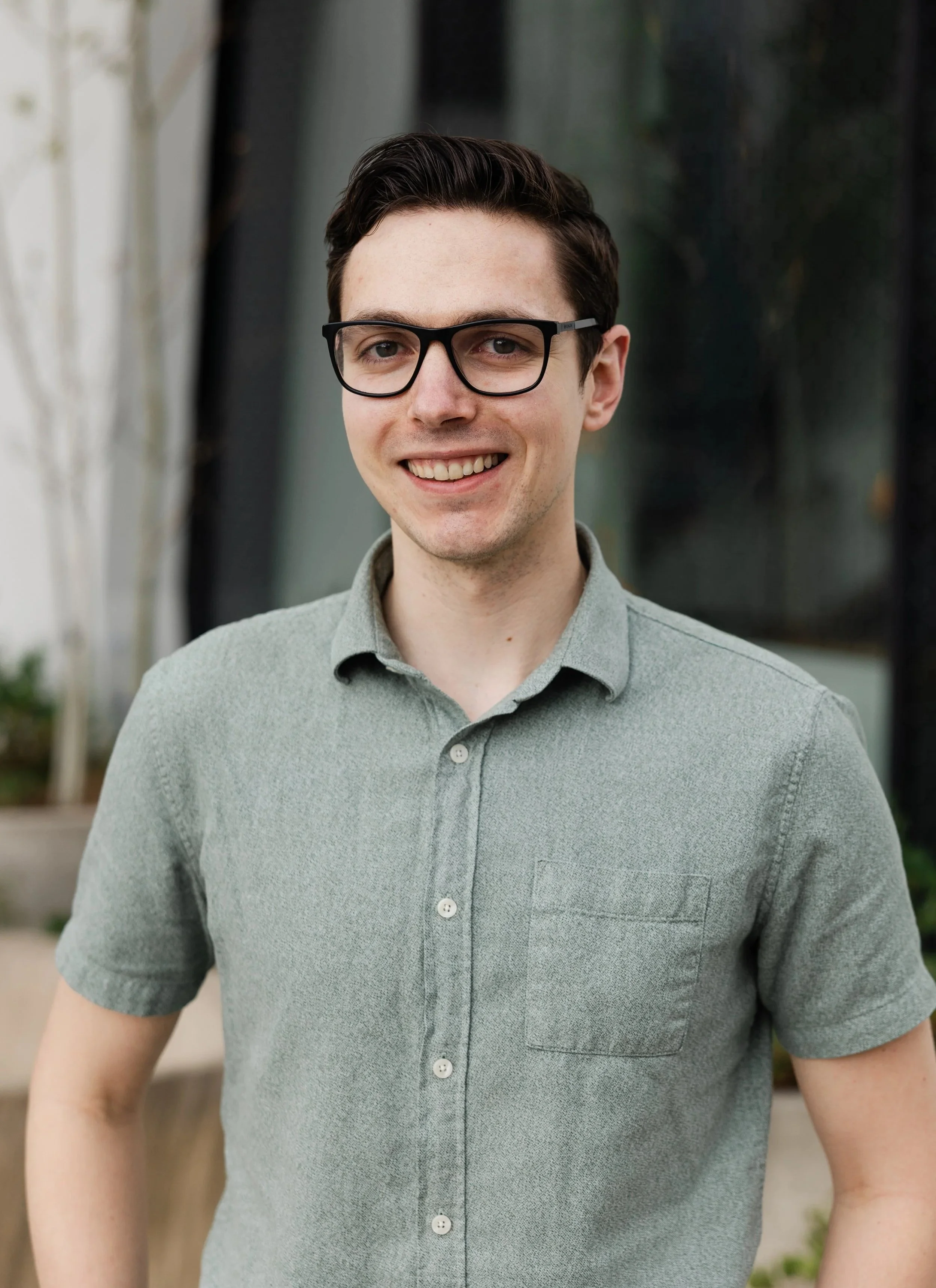 Headshot of Nick Russell.