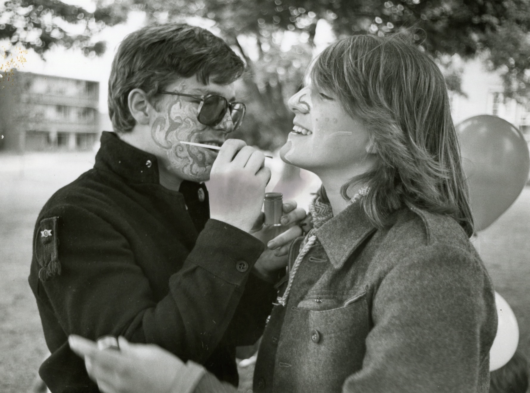 The Grail at Reed College — The Complete History of Renn Fayre Part II