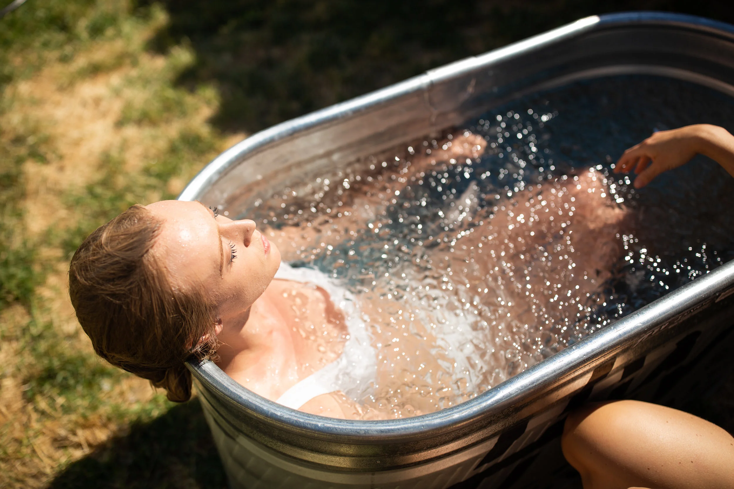 5 Reasons to Experience an Ice Bath + Research to Read — True Core Health