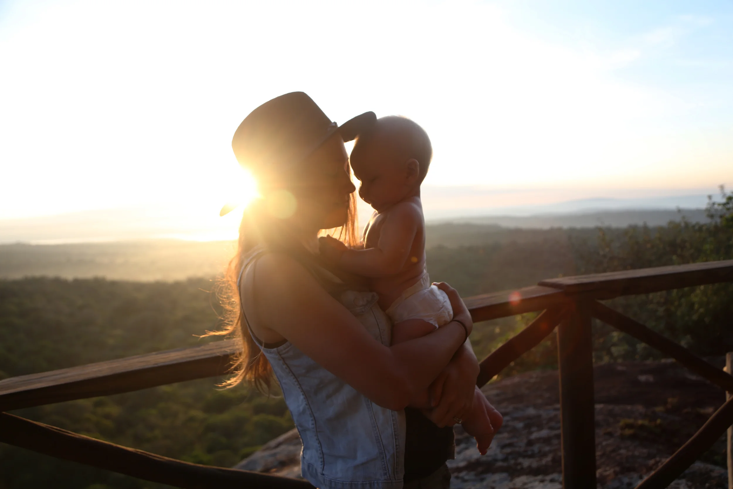 Unwinding in Lake Mburo