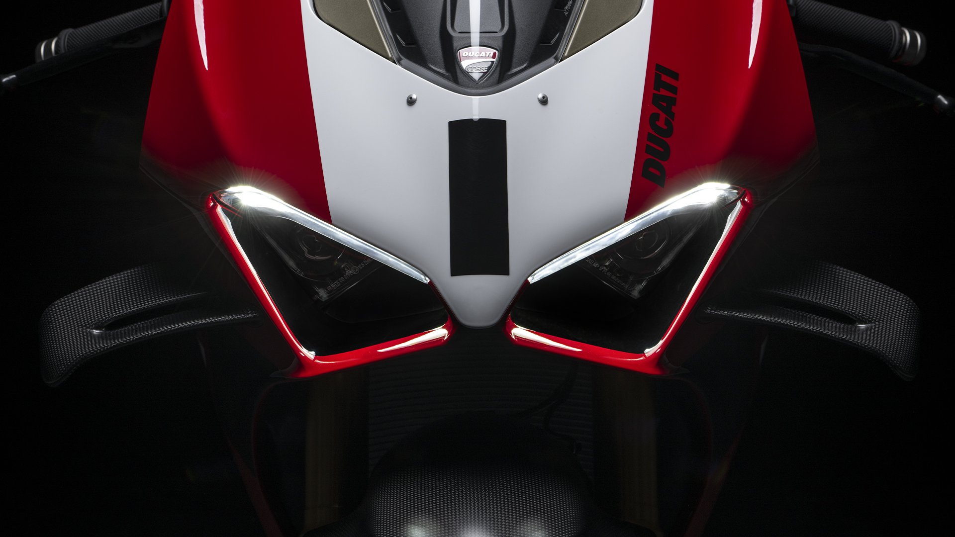 Ducati-Panigale-V4R-MY23-tech-specs-gallery-01-1920x1080.jpg