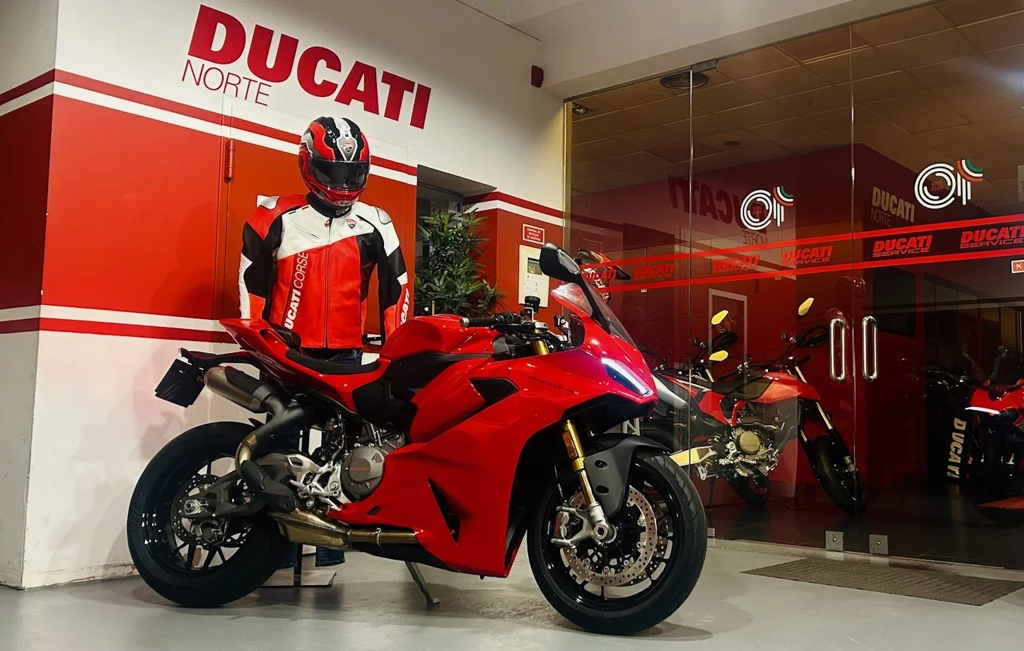 PANIGALE+V2+S+RED+grande.webp