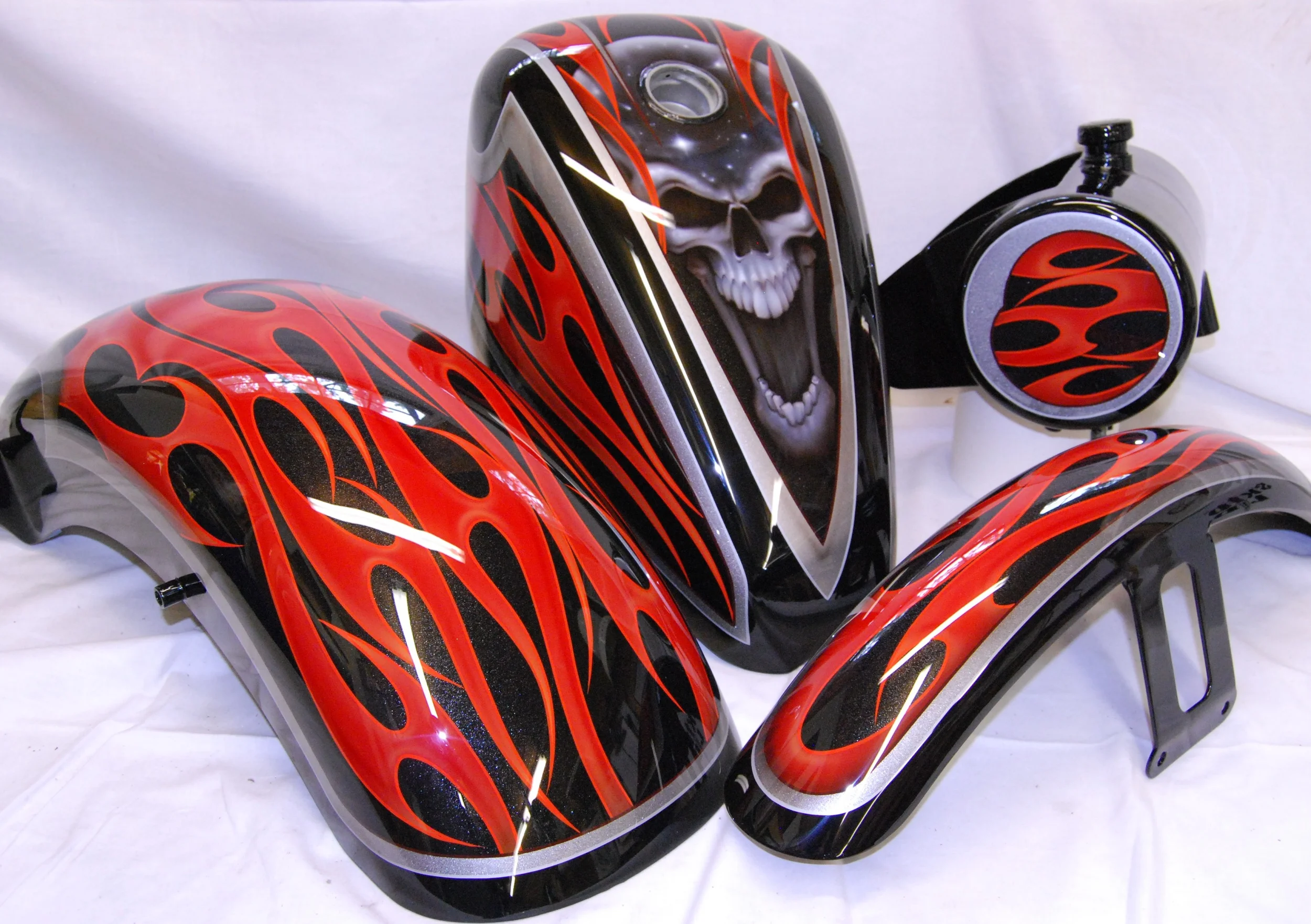 chris' tins 002.jpg