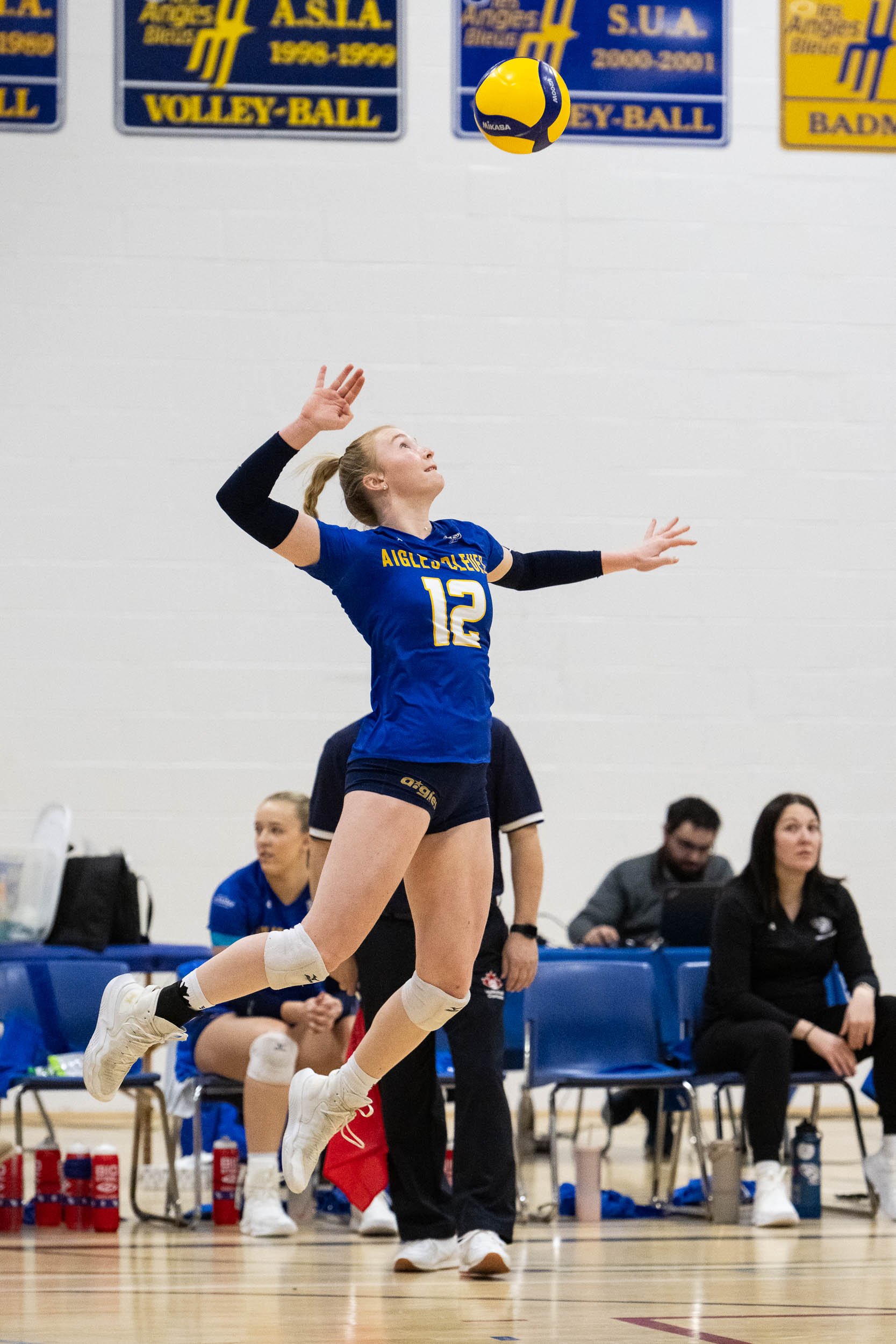 NigelFearonPhotography-UdeMVolleyball-20250118-5234.jpg