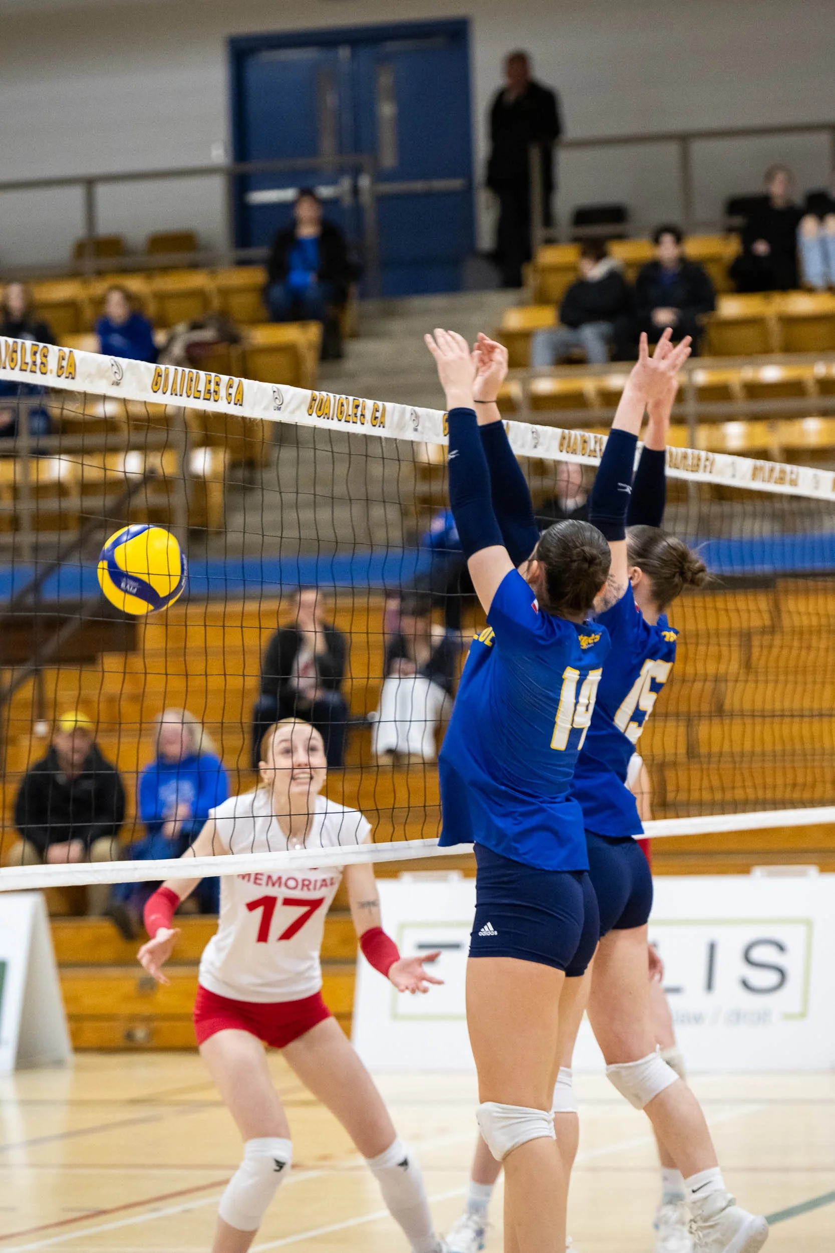 NigelFearonPhotography-UdeMVolleyball-20250118-5479.jpg