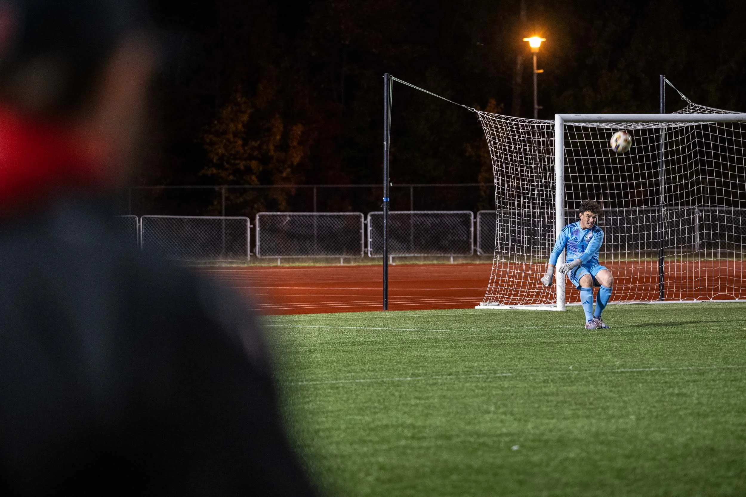 NigelFearonPhotography-UdeMvUNB-MensSoccer-10152024-2244.jpg